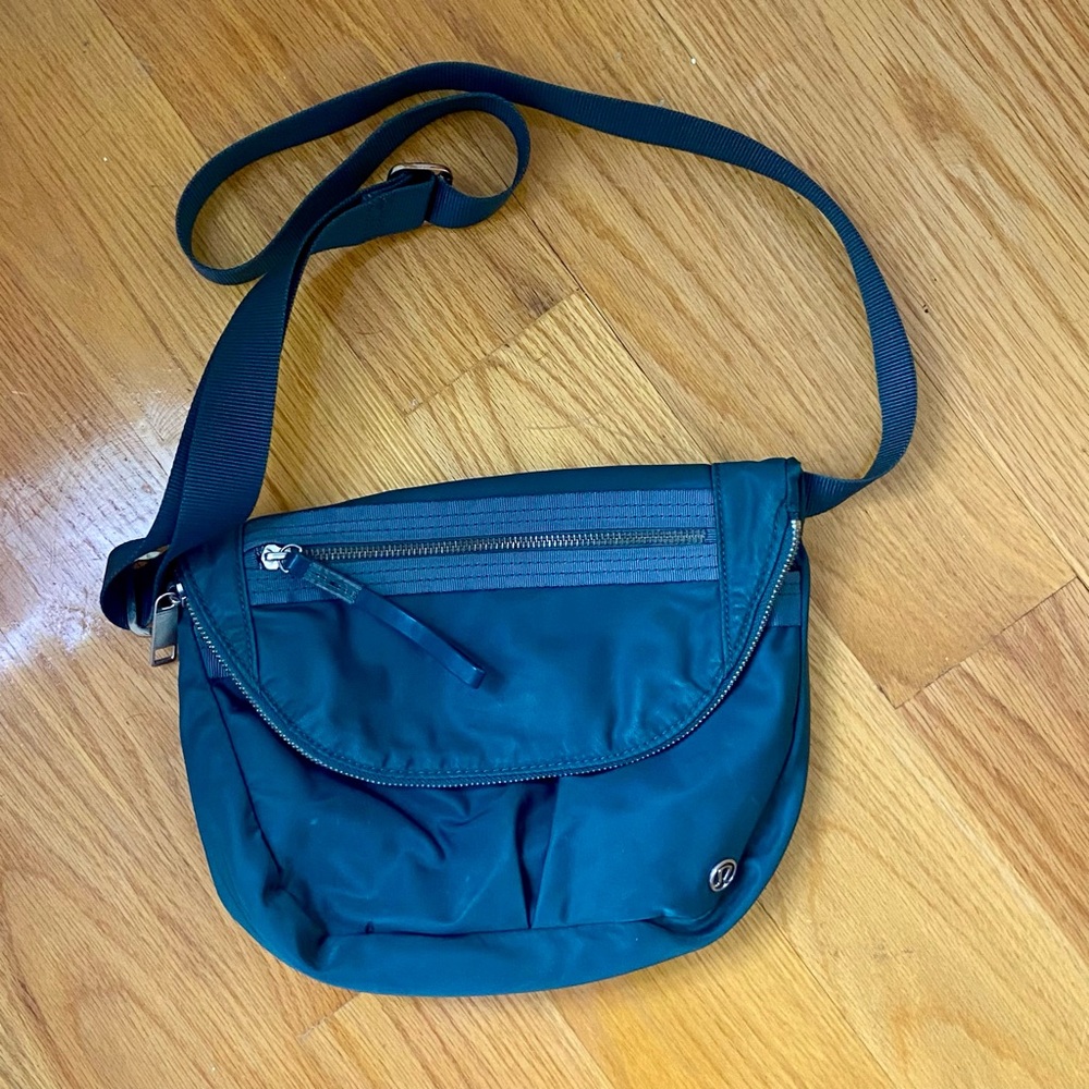 Lululemon Forest Green Crossbody bag